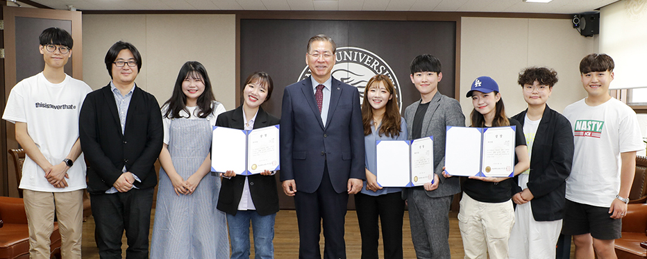 폭설에 부러진 나무, 예술 작품으로 재탄생 ‘우와∼’